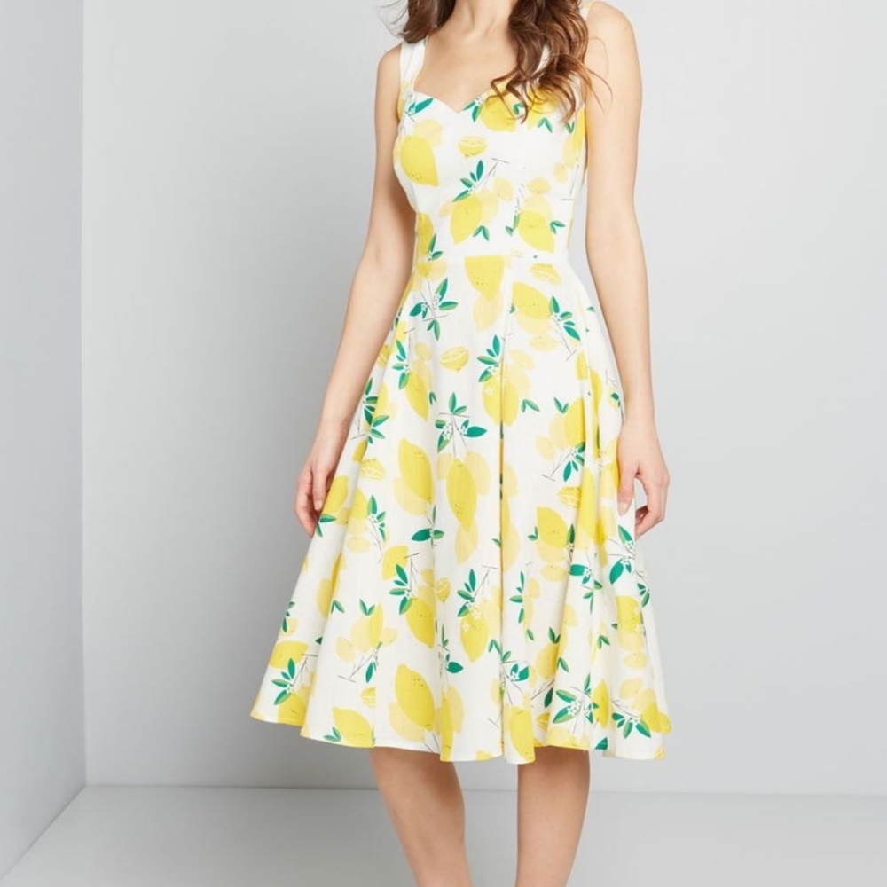 Collectif white and yellow lemon circle dress
